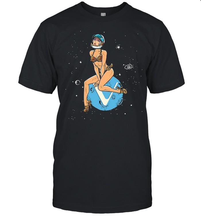 Cryptocurrency Pin-Up Girl Hodling Vet Vechain Crypto Moon T-shirt