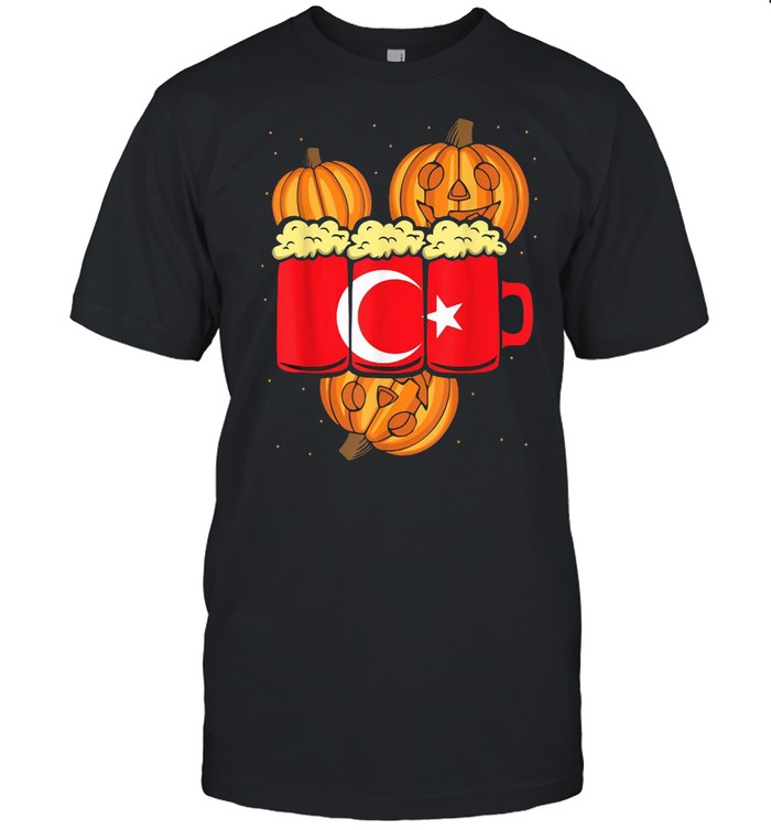 Halloween Turkey Beer Design for a Halloween T-shirt Classic Men's T-shirt