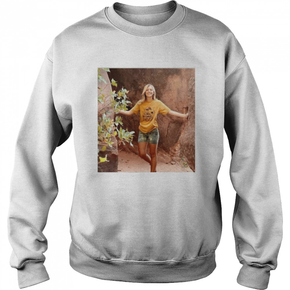 Gabby Petito Merchandise T-shirt Unisex Sweatshirt