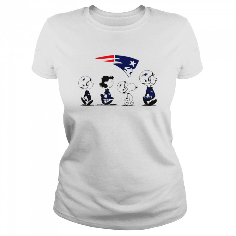 Peanuts Characters New England Patriots Football team t-shirt Classic Women's T-shirt