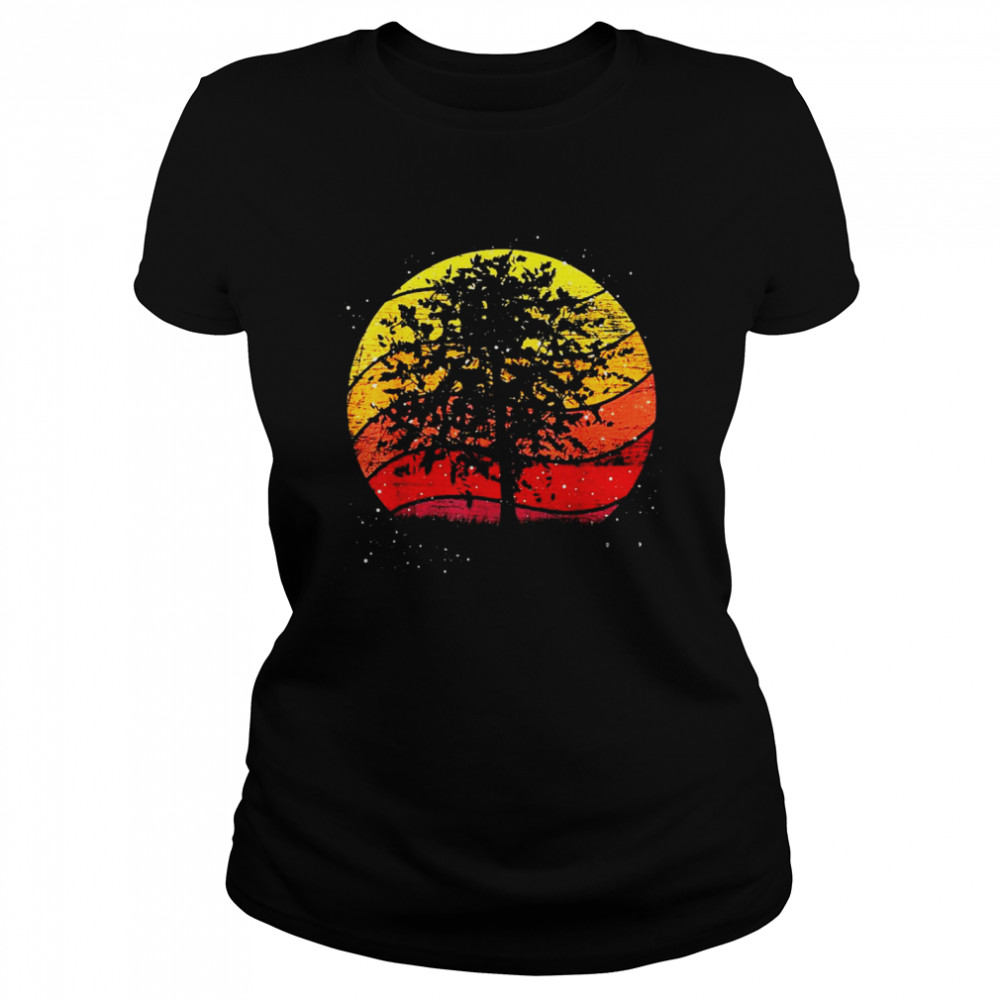 Trees Outdoor Wild Nature Wildlife Forest Vintage Retro T-shirt Classic Women's T-shirt