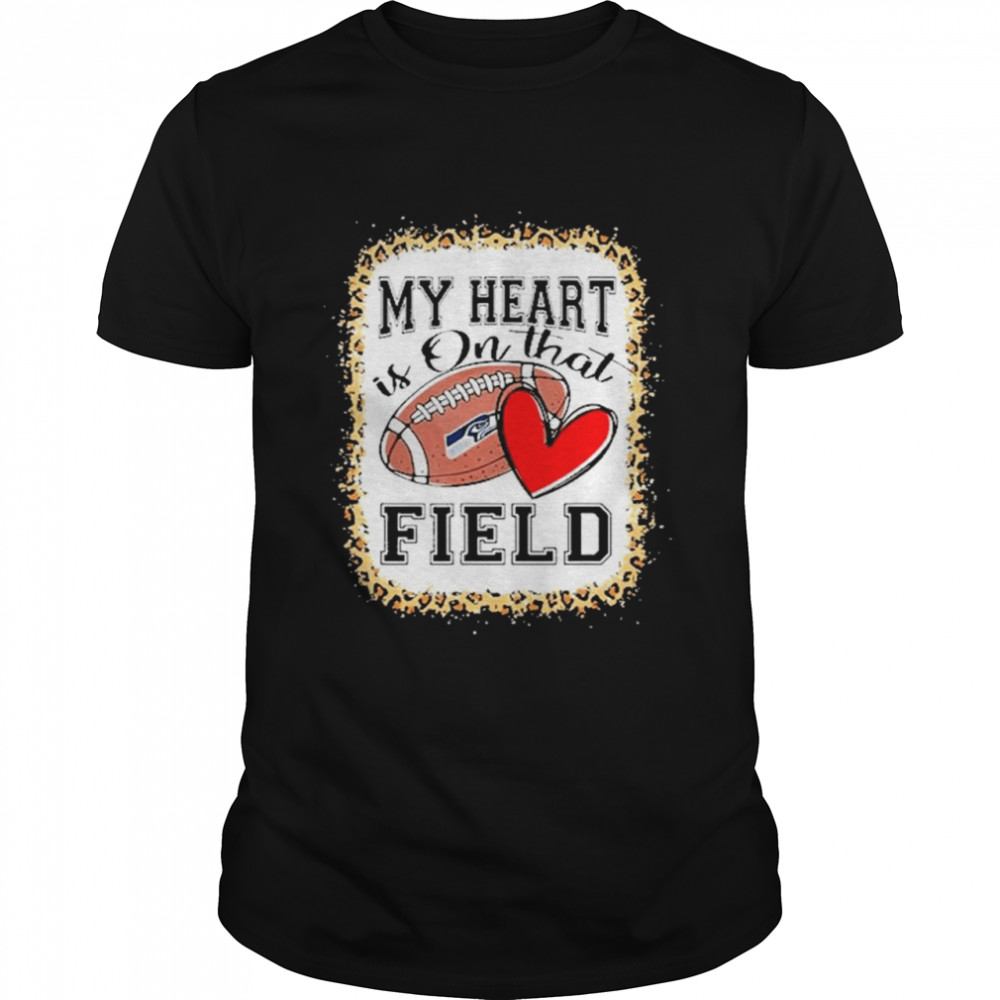 Seattle Seahawks Bleached My Heart Is On That Field Football Mom Leopard Classic Men's T-shirt