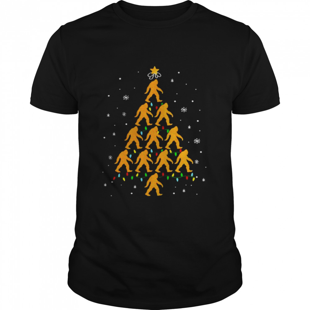 Bigfoot Christmas Tree shirt Classic Men's T-shirt