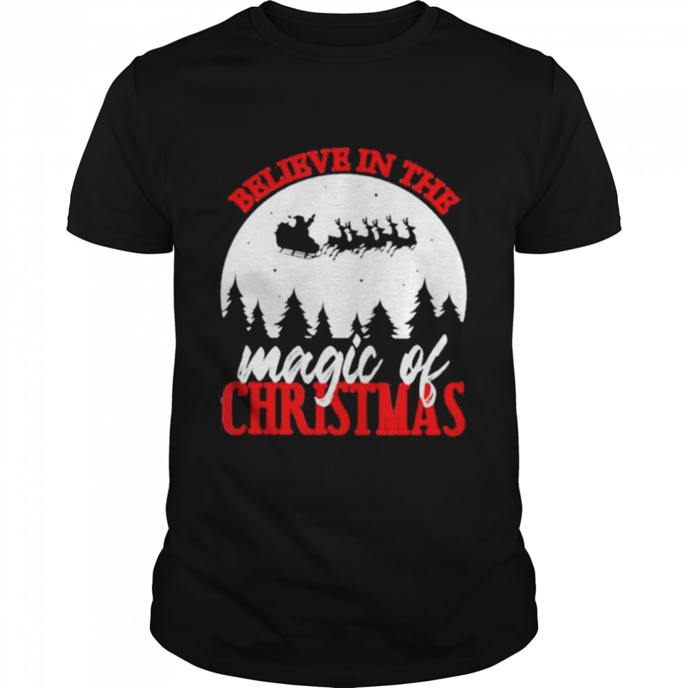 Believe In The Magic Of Christmas shirt Classic Men's T-shirt