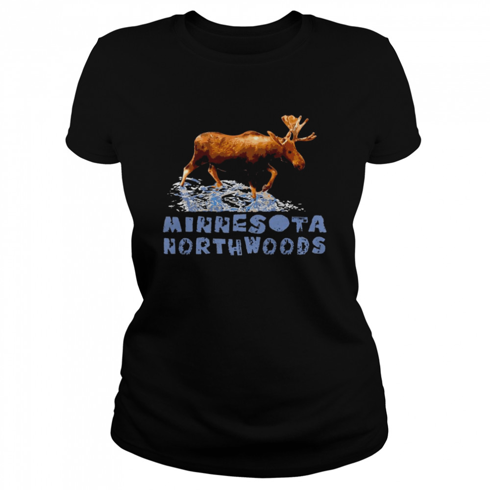 Minnesota Northwoods Outdoors Resort Vacation Moose Classic Women's T-shirt