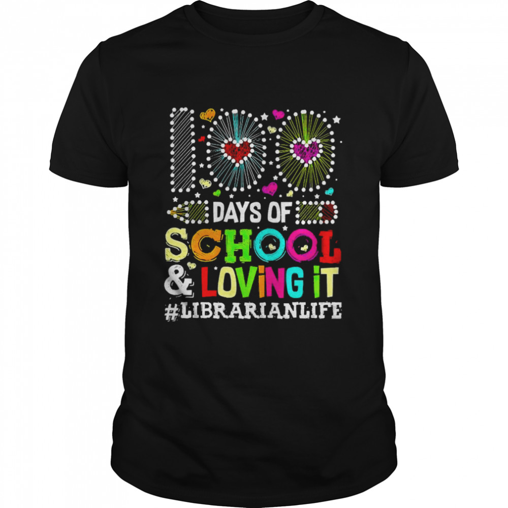 Happy 100 Days Of School And Loving It Librarian Life  Classic Men's T-shirt