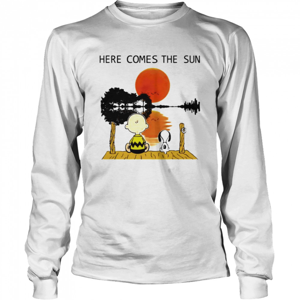 Snoopy Charlie Brown here comes the sun shirt Long Sleeved T-shirt