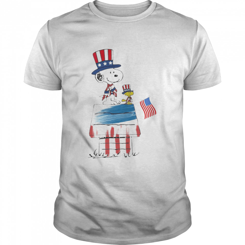 Snoopy and Woodstock American flag 4th of July Classic Men's T-shirt