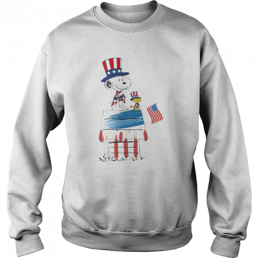 Snoopy and Woodstock American flag 4th of July Unisex Sweatshirt