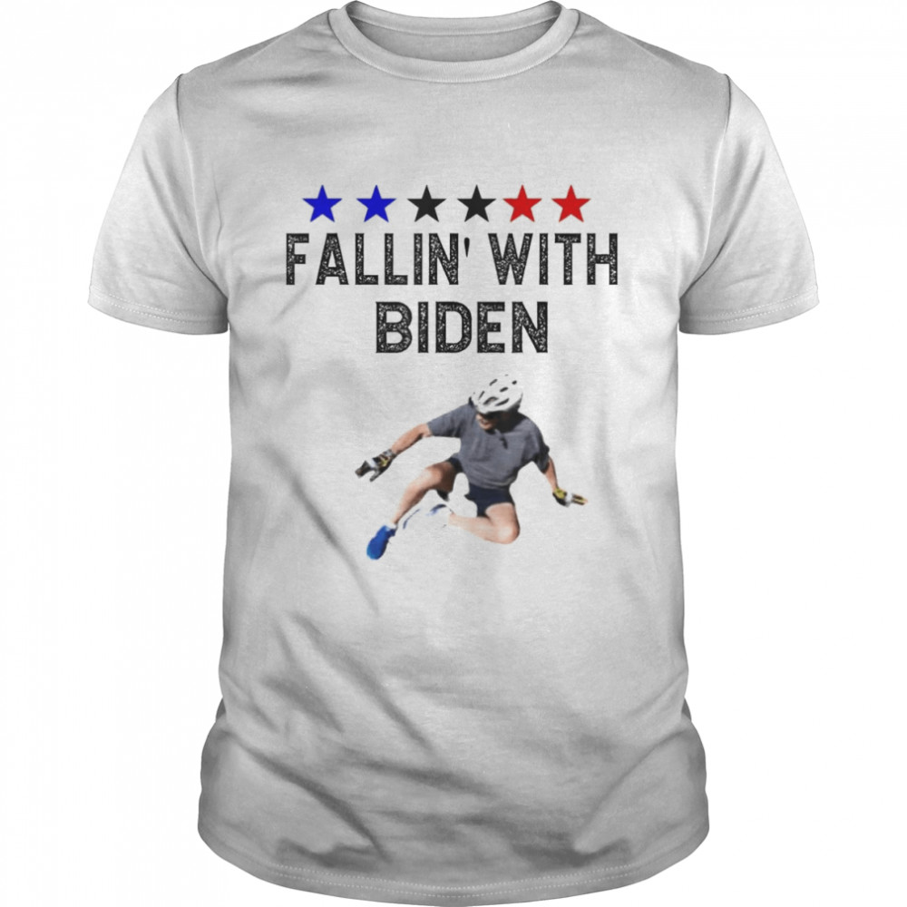 Joe Biden falling off bicycle Biden bike meme T- Classic Men's T-shirt