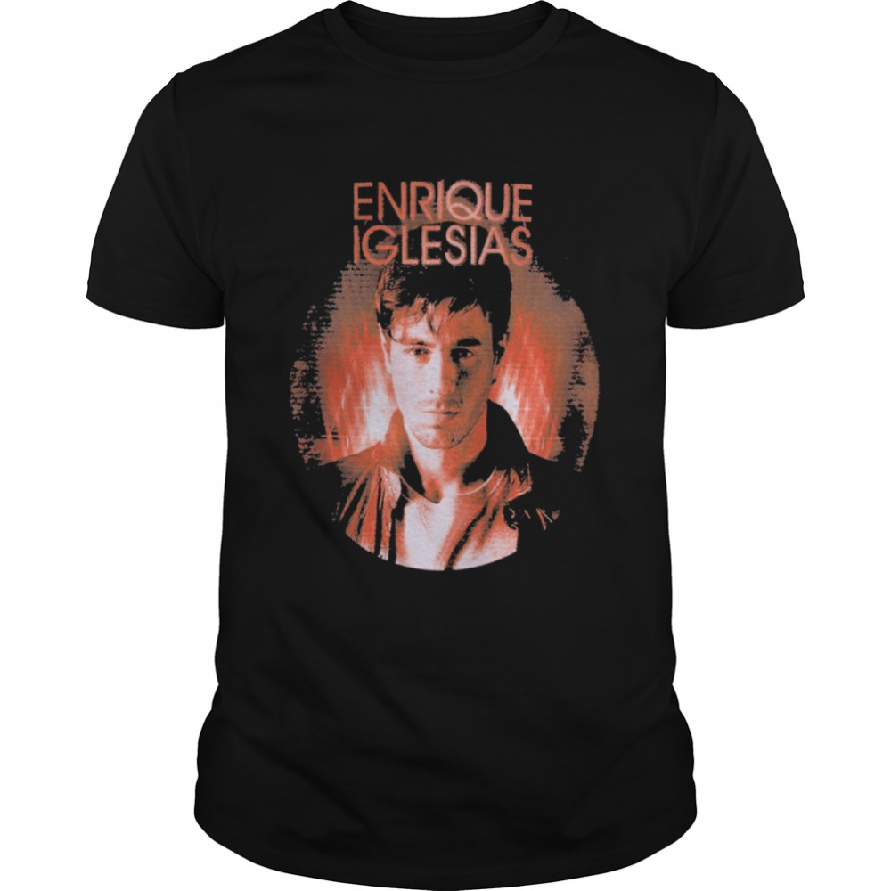 Enrique Circle Portrait Tee shirts