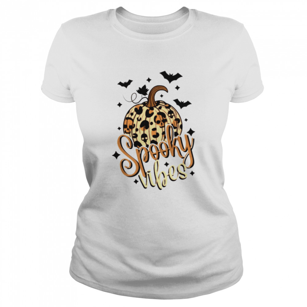 Spooky Vibes Halloween Leopard shirt Classic Women's T-shirt