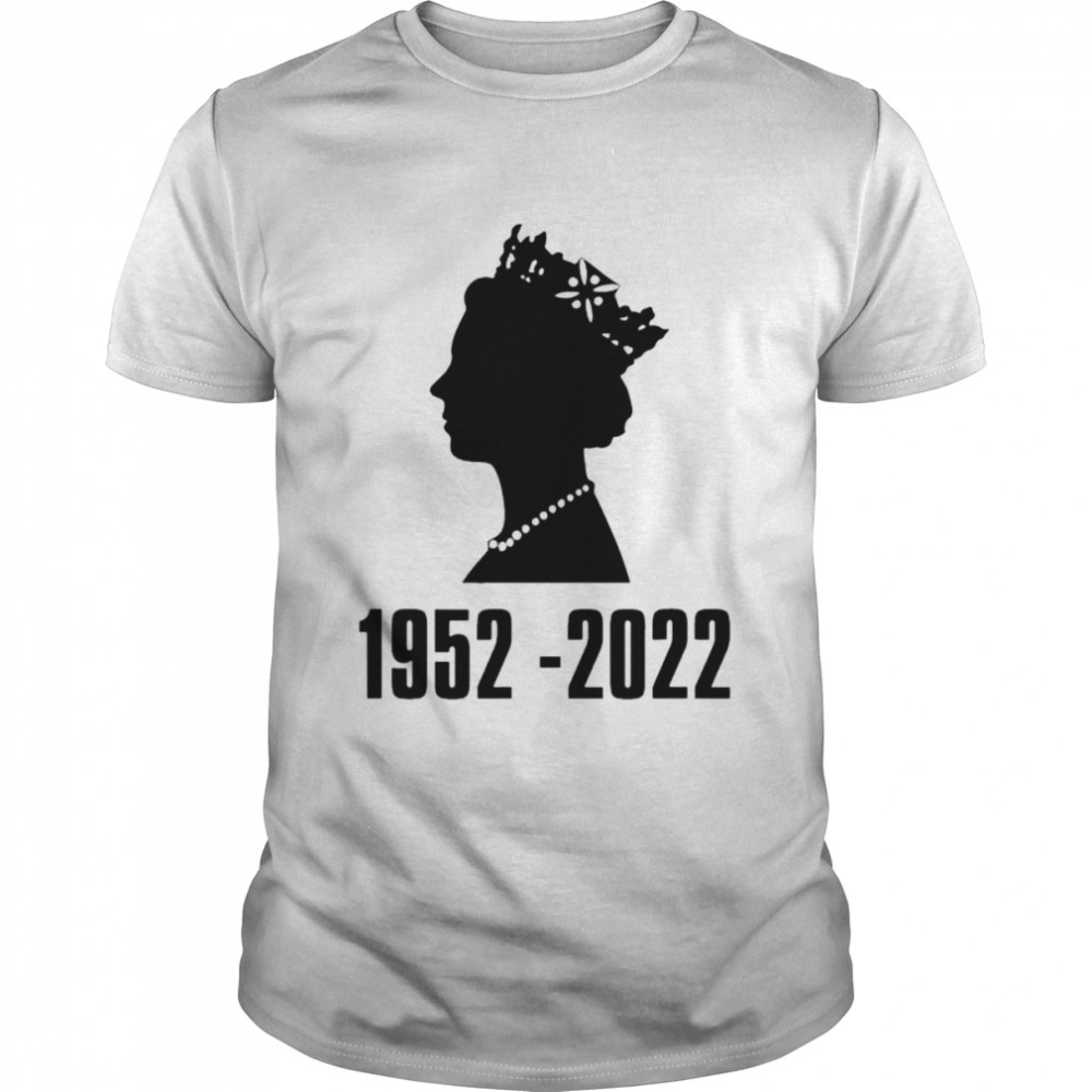 Queen Of England Elizabeth II 1952 – 2022 Tee Shirt