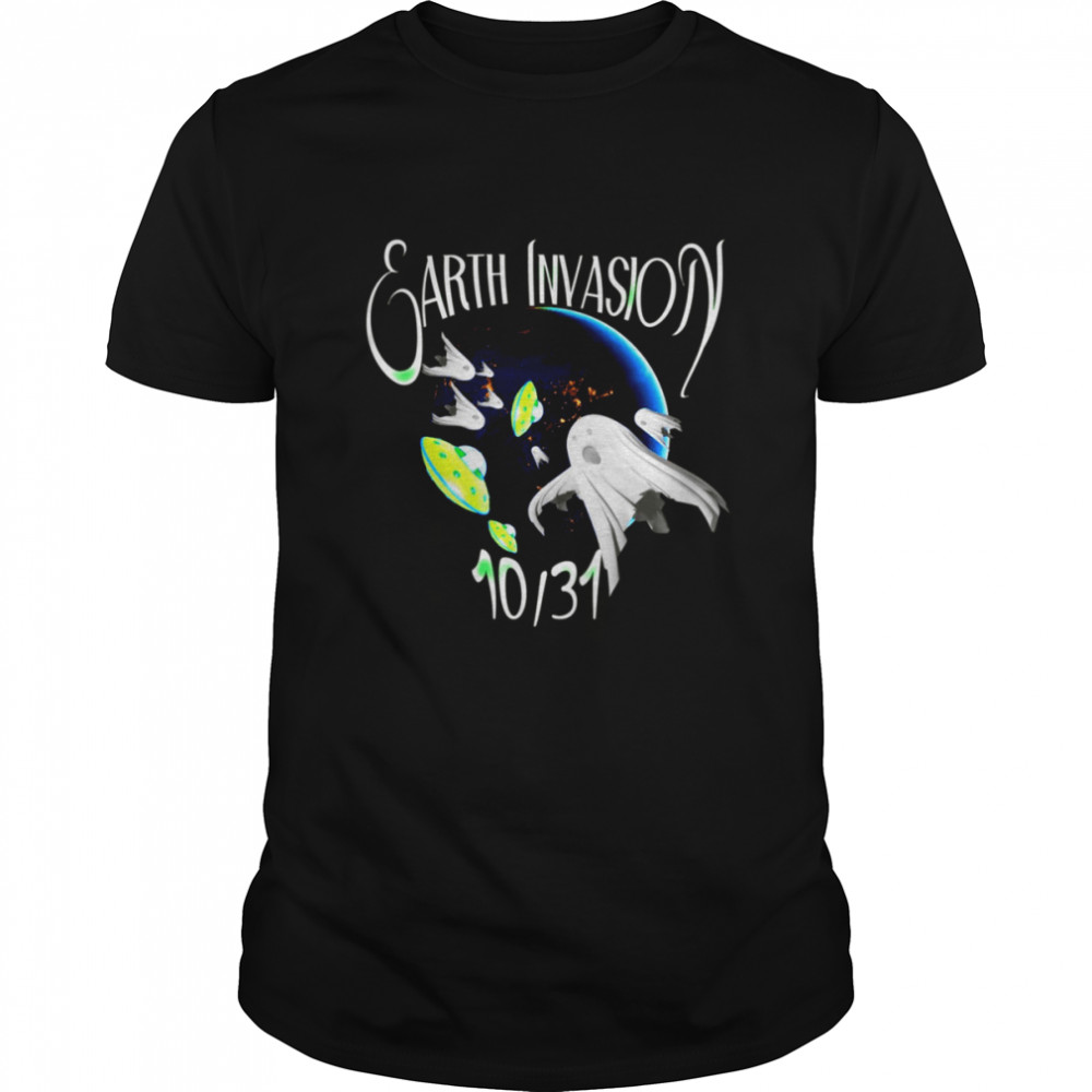 Invasion Of Earth By Ghosts And Flying Saucers Halloween shirt
